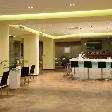 Üdülőközpont Royal Paradise & (adults Only)