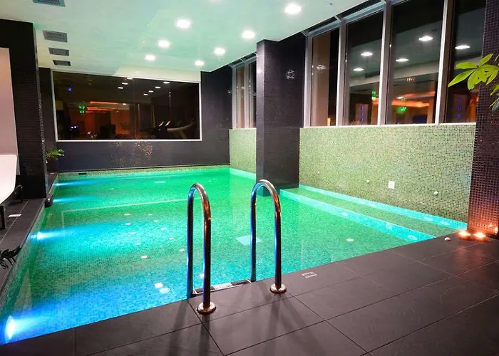 Royal Paradise & - Adults Friendly Complex Potos