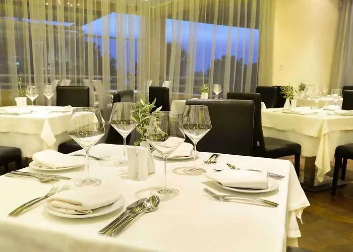 Royal Paradise & - Adults Friendly Complex